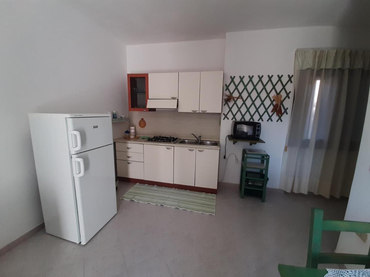 I Giardini Di Carmen Apartment Ла Мадалена Екстериор снимка